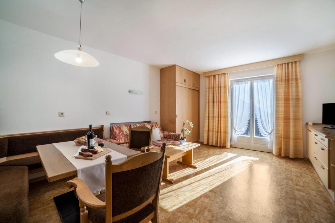 Residence Pichler Apartment 2 Sankt Leonhard in Passeier Buitenkant foto